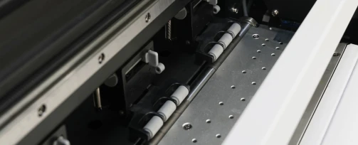 Pinch roller and vacuum platform
